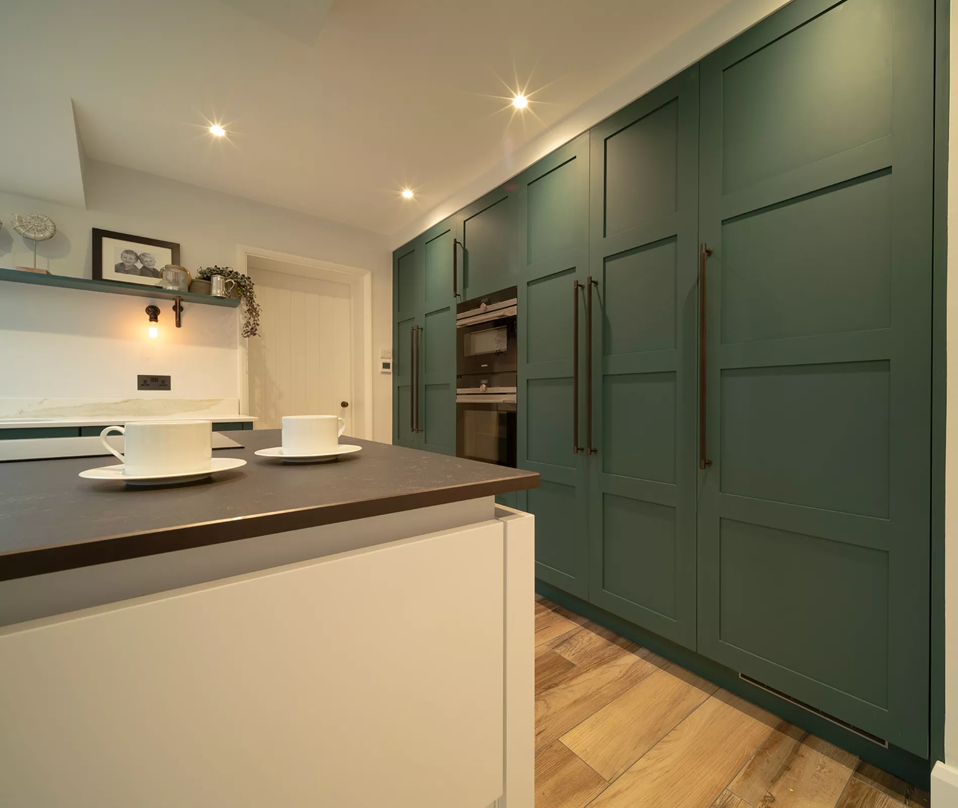 green kitchen design