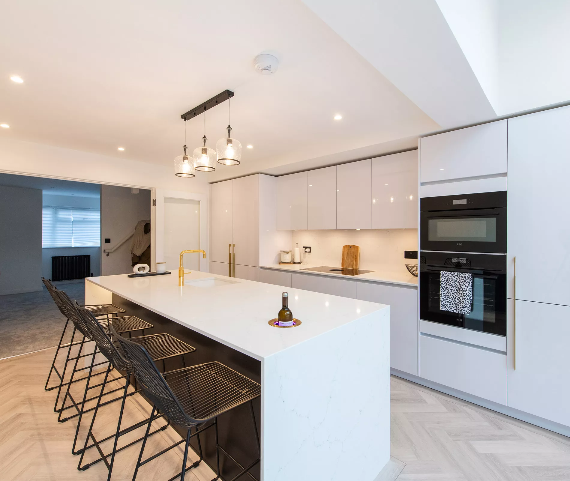 modern kitchens in kent