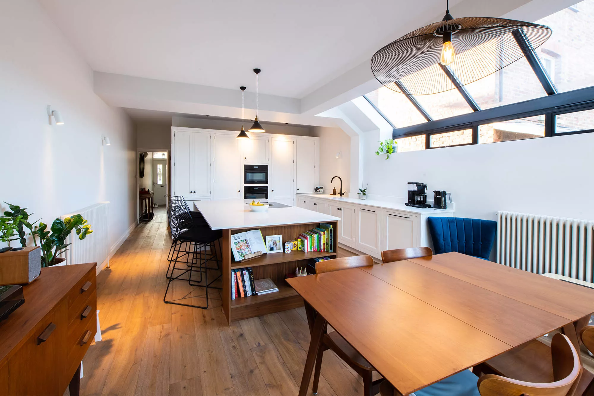 white and wooden kitchen