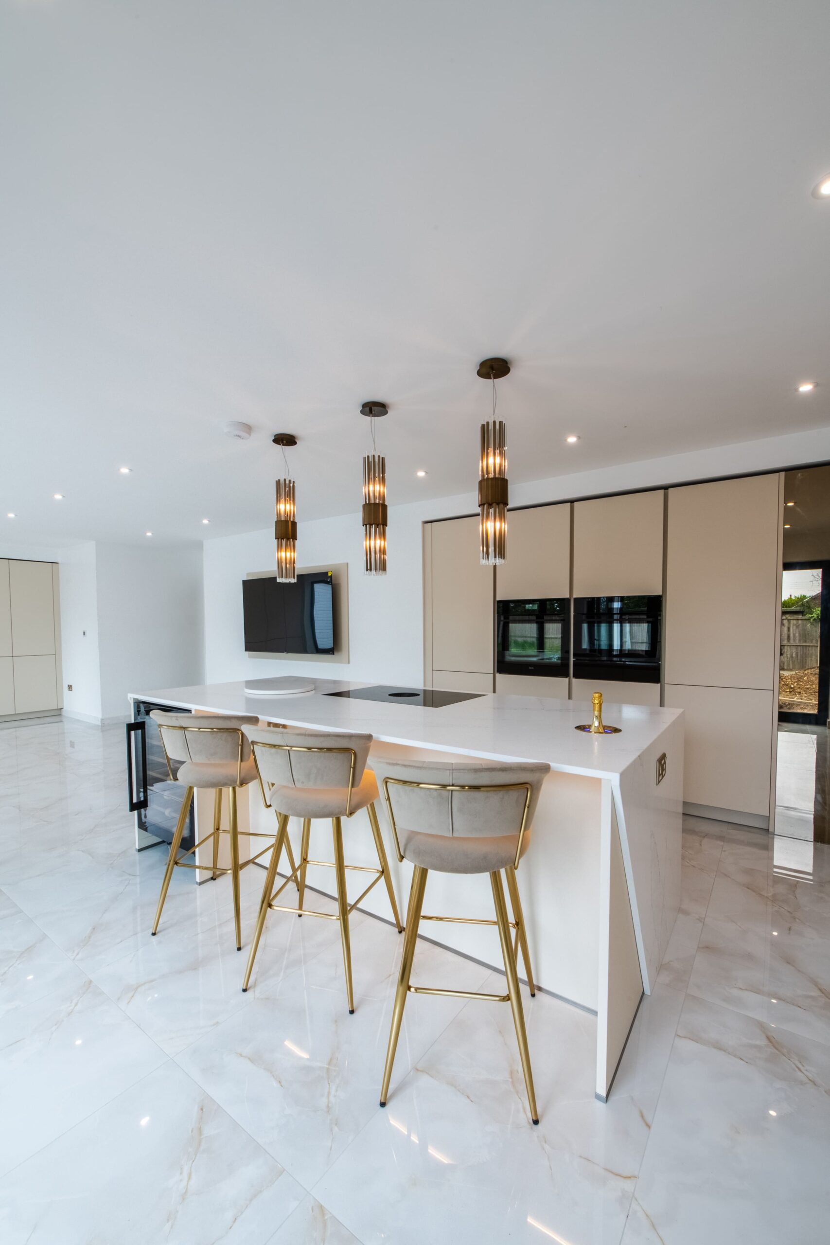 How to Choose the Perfect Kitchen Layout for Your Home | Ornate Kitchens